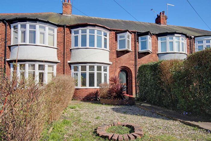 3 Bedroom Terraced House For Sale In Main Street, Willerby, Hull, HU10