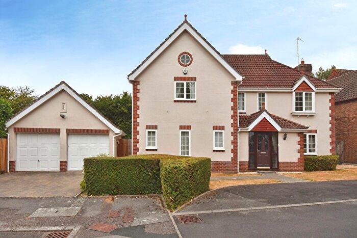4 Bedroom Detached House For Sale In Elm Gardens, West End, Southampton, SO30