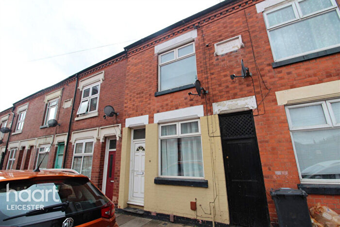 2 Bedroom Terraced House To Rent In Mantle Road, Leicester, LE3