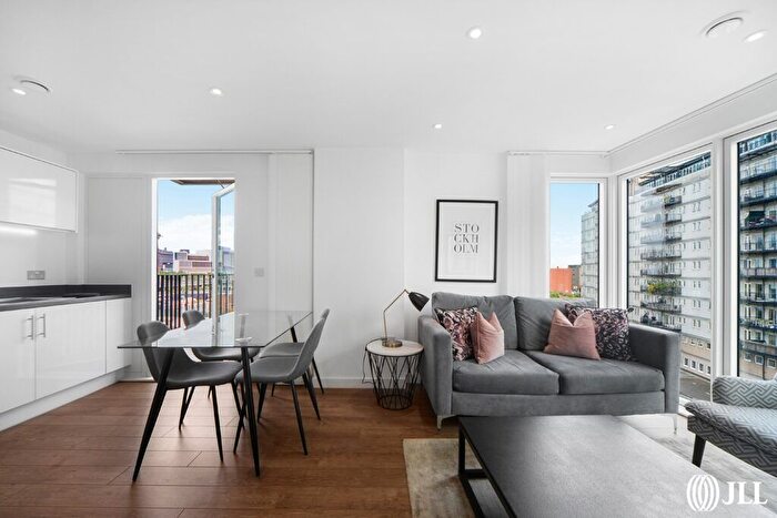 1 Bedroom Flat To Rent In Southmere House, Stratford, E15