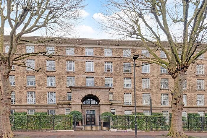 2 Bedroom Flat To Rent In Bromyard Avenue, Acton, W3