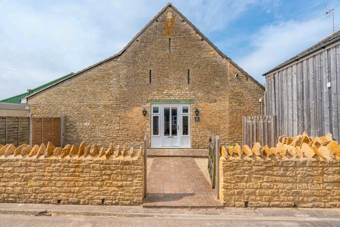 2 Bedroom Barn Conversion To Rent In Knockdown, Tetbury, GL8