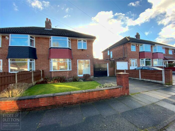 3 Bedroom Semi-Detached House To Rent In Malvern Road, Alkrington, Middleton, Manchester, M24