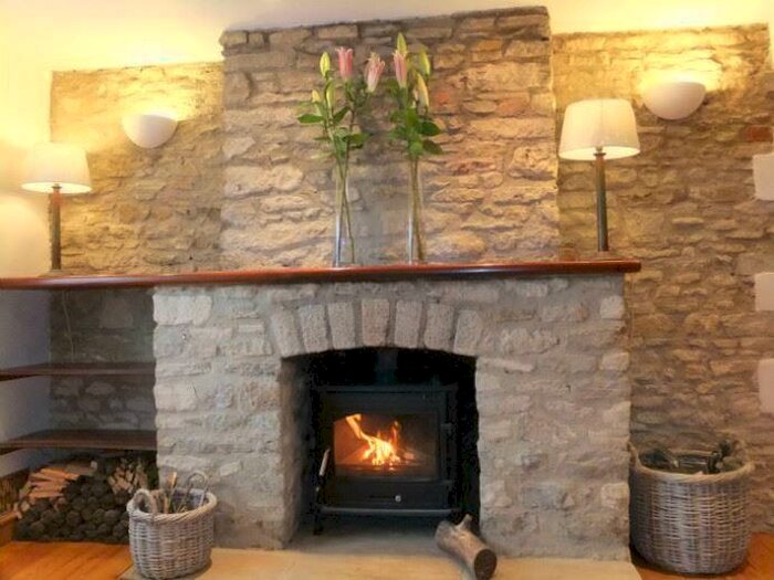 2 Bedroom Cottage To Rent In Newland, Witney, OX28