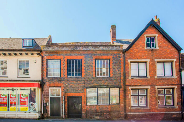 Studio To Rent In West Street, Buckingham, MK18