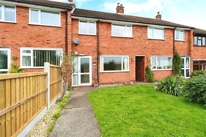 3 Bedroom Terraced House For Sale In Oaklands Road, Chirk, Wrexham, LL14