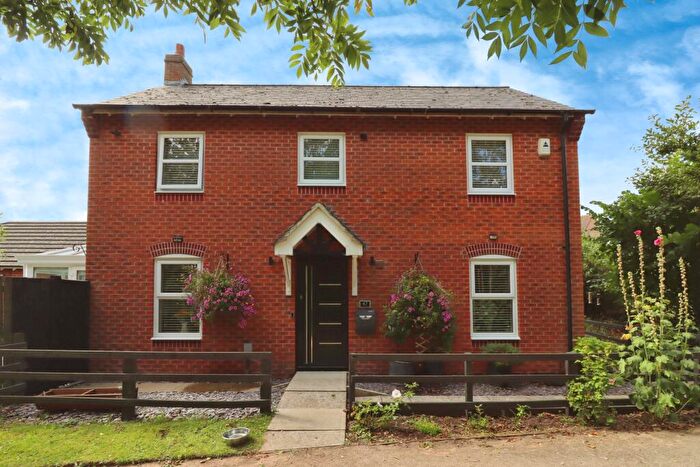 3 Bedroom Detached House For Sale In Oak Tree Drive, Witham St Hughs, LN6