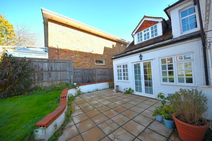 4 Bedroom Semi-Detached House To Rent In Roman Lea, Cookham, Maidenhead, Berkshire, SL6
