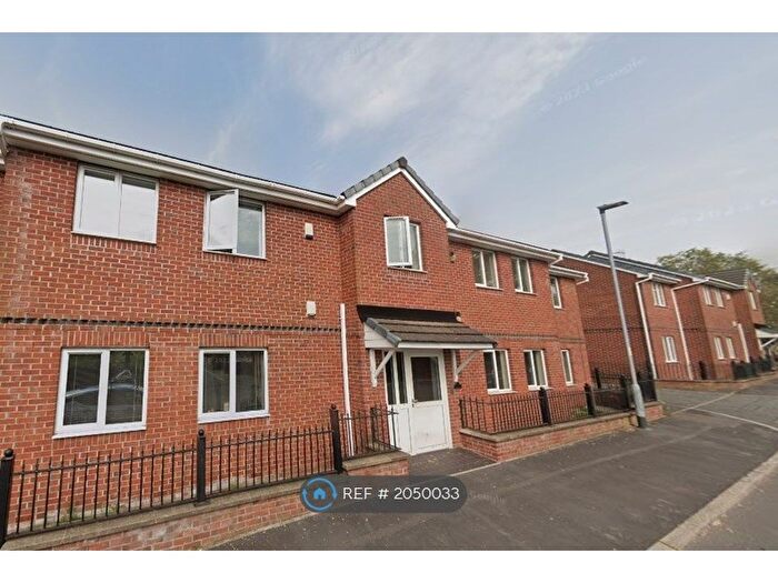 2 Bedroom Flat To Rent In Stansfield Street, Manchester, M40