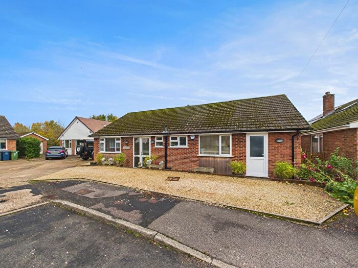 3 Bedroom Bungalow For Sale In The Warren, Chesham, Buckinghamshire, HP5