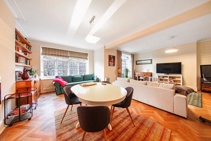 3 Bedroom Flat To Rent In Clifton Court, Northwick Terrace, NW8