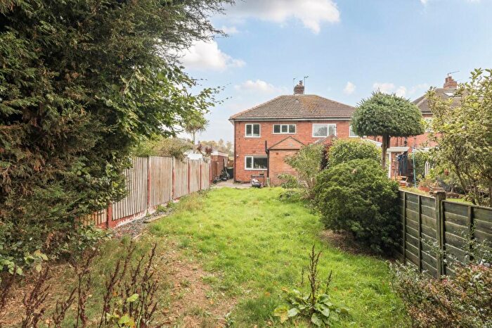 3 Bedroom Semi Detached House For Sale In Oban Road, Beeston, Nottingham, Nottinghamshire, NG9