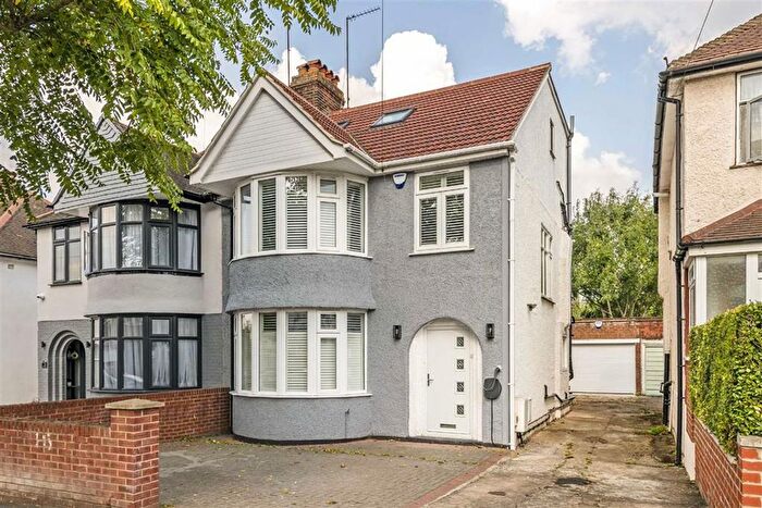 4 Bedroom Semi-Detached House To Rent In Vincent Gardens, London, NW2