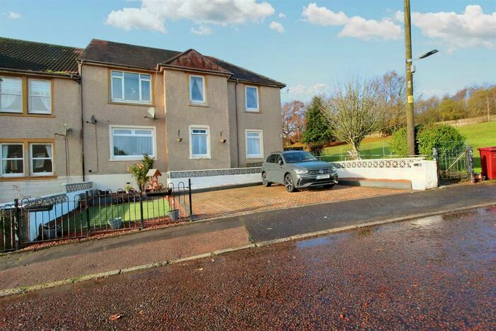 3 Bedroom Flat For Sale In Hillview Crescent, Glespin, Lanark, ML11