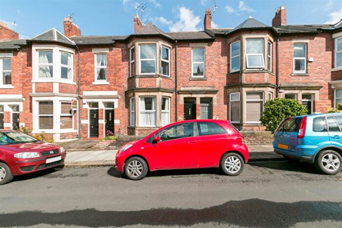 2 Bedroom Flat To Rent In Sandringham Road, Gosforth, Newcastle Upon Tyne, NE3
