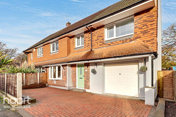 4 Bedroom Semi Detached House For Sale In Kellaway Road, Chatham, ME5