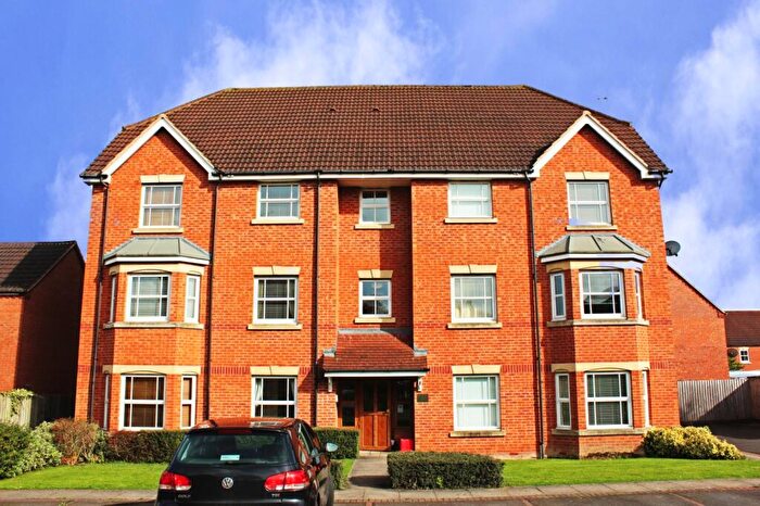 2 Bedroom Flat To Rent In Dey Croft, Warwick, CV34