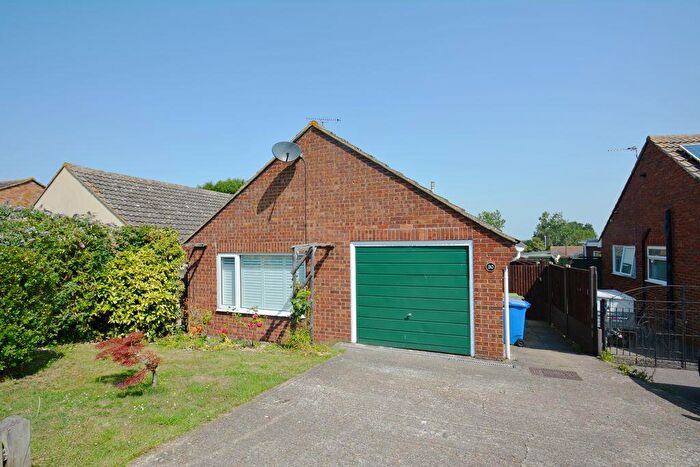 2 Bedroom Detached Bungalow For Sale In Admirals Walk, Minster, ME12