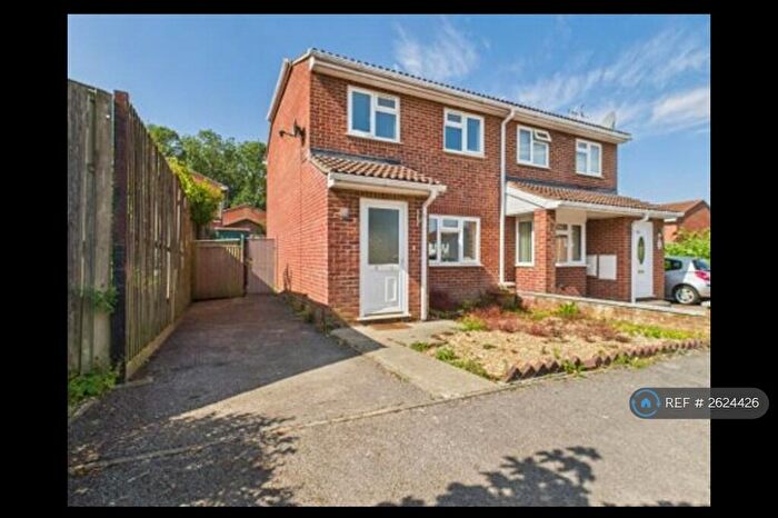 3 Bedroom Semi Detached House To Rent In Mathias Walk, Basingstoke, RG22