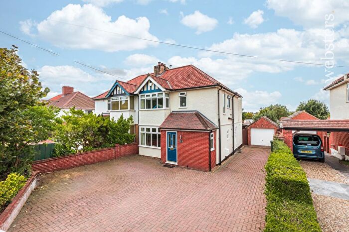 3 Bedroom Semi Detached House For Sale In Low Road, Hellesdon, NR6