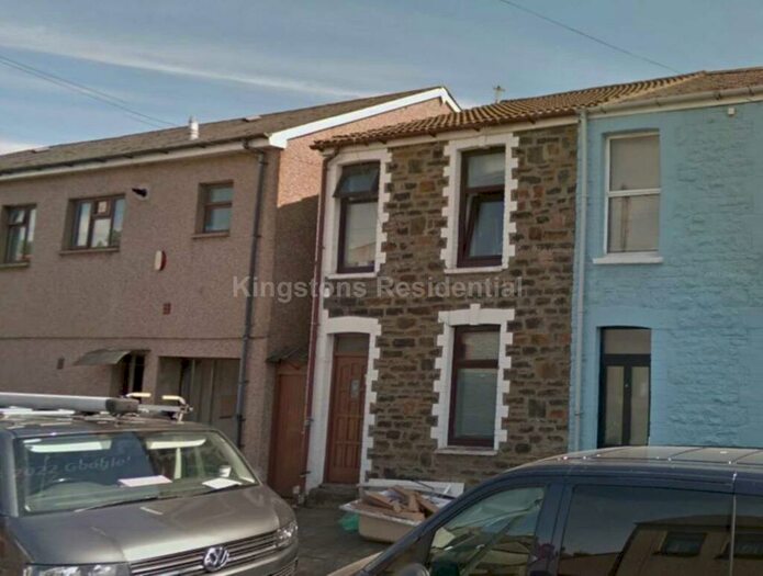 3 Bedroom End Of Terrace House To Rent In Minister Street, Cathays, CF24