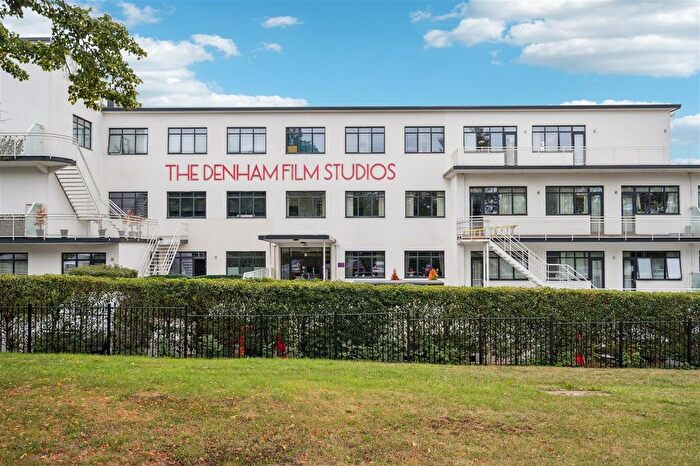 1 Bedroom Flat For Sale In Korda House, Denham Green, UB9