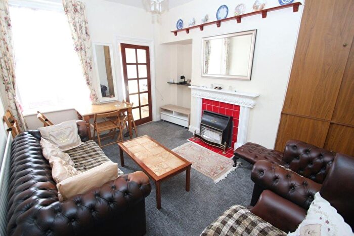 3 Bedroom Flat To Rent In Chippendale Place, Newcastle Upon Tyne, NE2