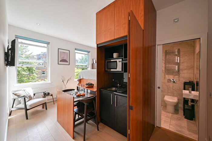 Studio To Rent In Dennington Park Road, London, NW6