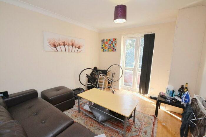 3 Bedroom Flat To Rent In Brunswick Road, Withington, Manchester, M20
