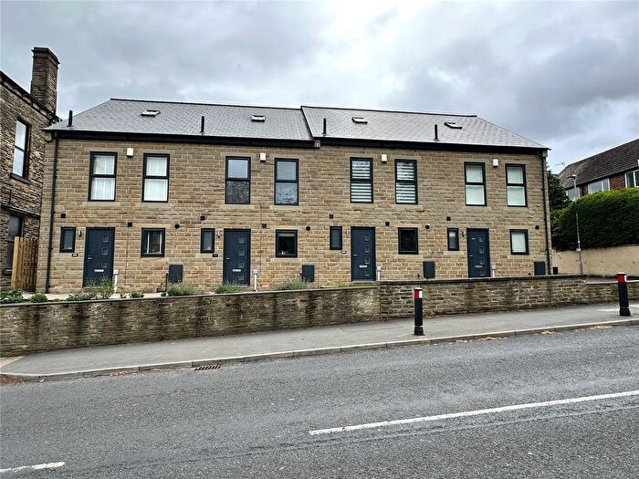 3 Bedroom Terraced House To Rent In Old Road, Farsley, Pudsey, West Yorkshire, LS28