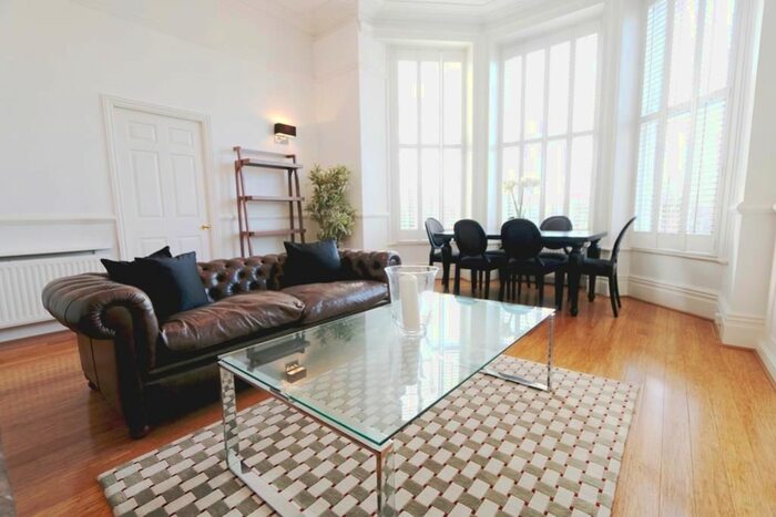 2 Bedroom Flat To Rent In Abbotsford Terrace, Jesmond, Newcastle Upon Tyne, NE2