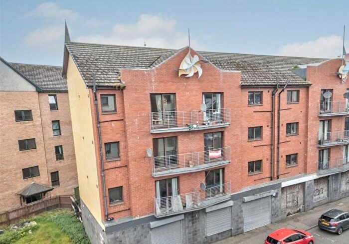 3 Bedroom Flat To Rent In Allan Lane, City Centre, Dundee, DD1