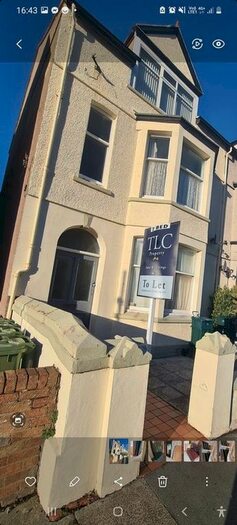 2 Bedroom Flat To Rent In Mostyn Avenue, Llandudno, LL30