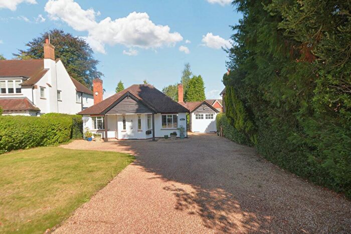 3 Bedroom Detached Bungalow To Rent In Brownswood Road, Beaconsfield, HP9
