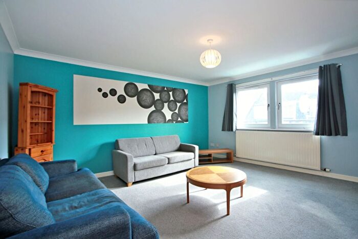 2 Bedroom Flat To Rent In Claremont Grove, City Centre, Aberdeen, AB10