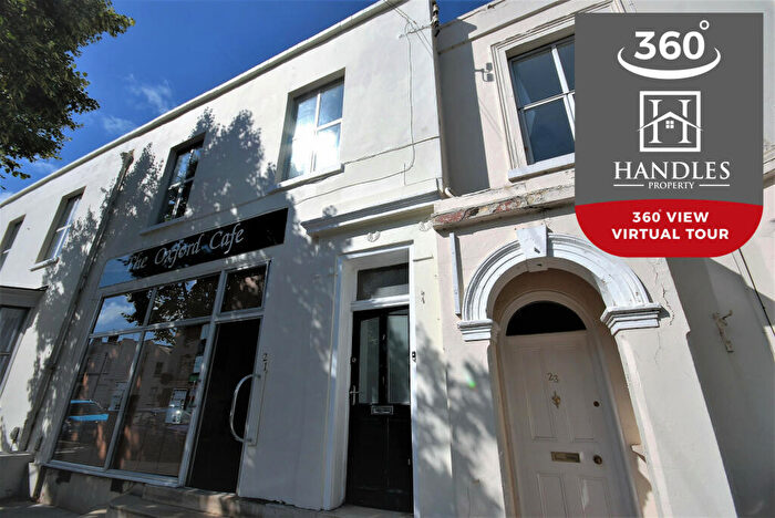 6 Bedroom Apartment To Rent In Clarendon Avenue, Leamington Spa, CV32