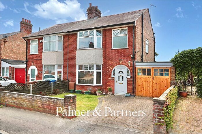 3 Bedroom Semi Detached House For Sale In Westholme Road, Ipswich, Suffolk, IP1
