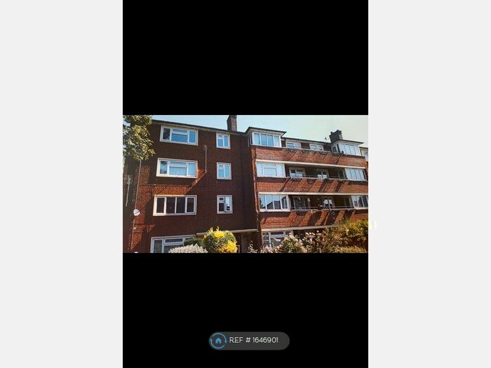 1 Bedroom Flat To Rent In Higham Road, Woodford Green, IG8