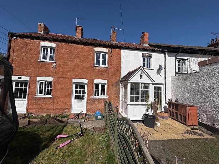 1 Bedroom Cottage For Sale In Brook Street, Cannington, TA5
