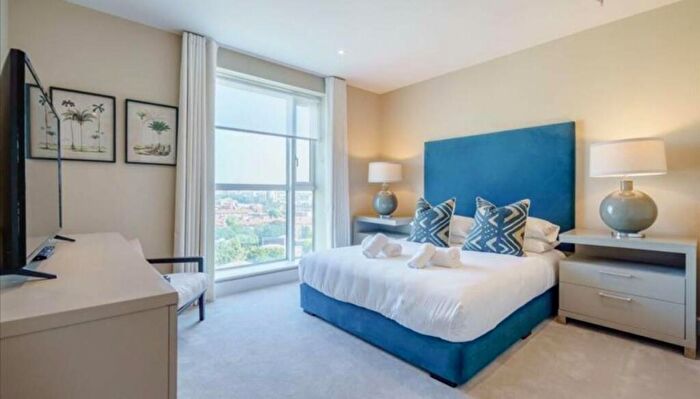 2 Bedroom Apartment To Rent In Westferry Circus, London, E14