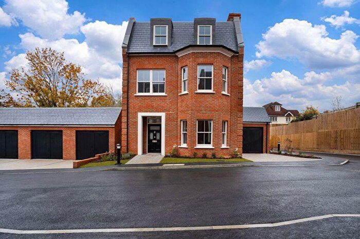 5 Bedroom Detached House For Sale In Stableford Close, Purley Downs Road, Sanderstead, CR2