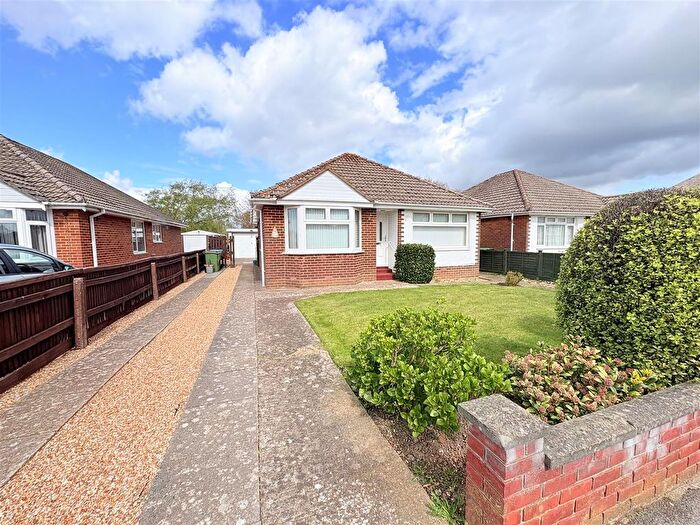 3 Bedroom Detached Bungalow For Sale In Eric Road, Stubbington, Fareham, PO14