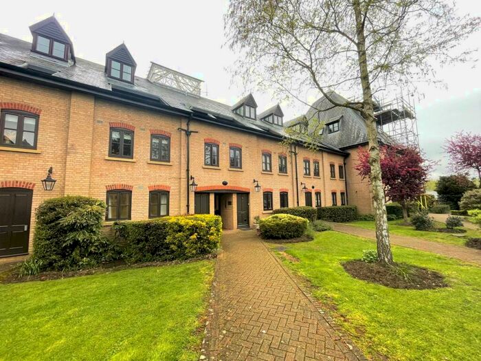 Apartment To Rent In River Meads, Stanstead Abbotts, Ware, SG12