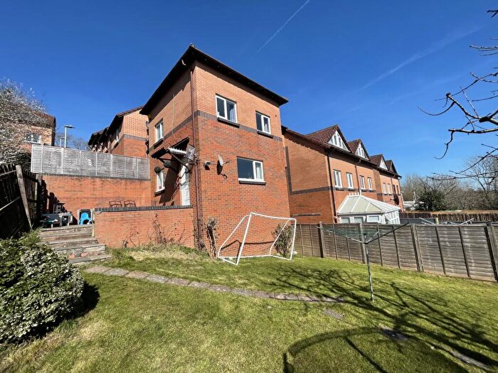 3 Bedroom End Of Terrace House For Sale In Farm Hill, Exwick, EX4