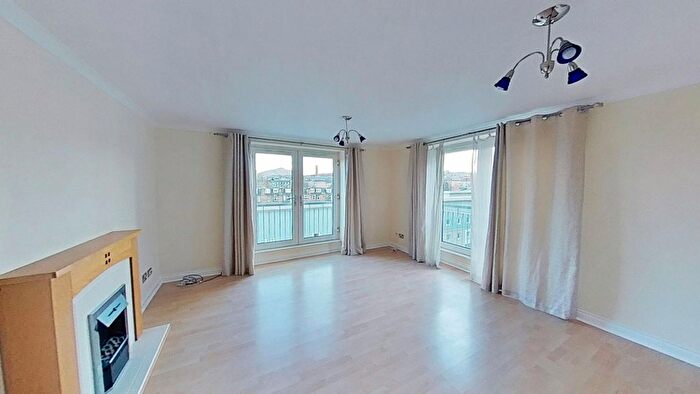 2 Bedroom Flat To Rent In Pilrig Heights, Edinburgh, Midlothian, EH6