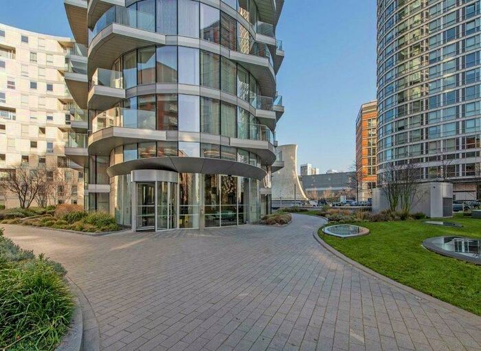 2 Bedroom Apartment To Rent In Charrington Tower, Fairmount Avenue, Canary Wharf, Blackwall, London, E14