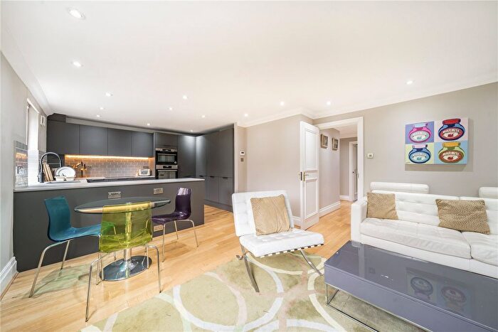 2 Bedroom Flat To Rent In Rutland Gate, London, SW7