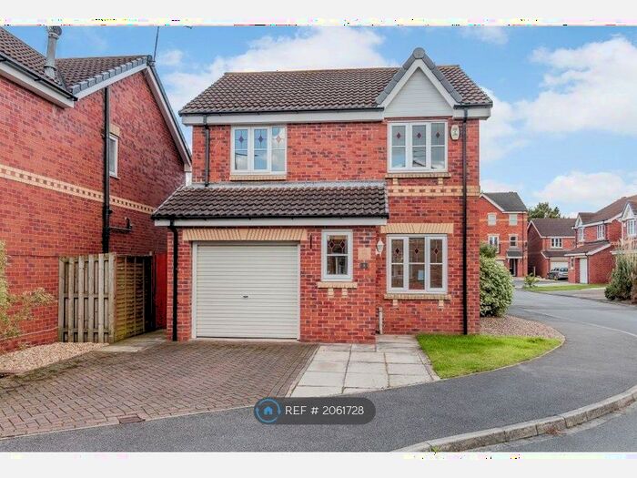 3 Bedroom Detached House To Rent In Shuttle Close, Doncaster, DN11