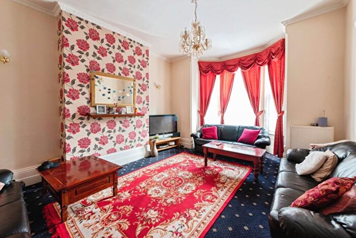 6 Bedroom Terraced House For Sale In Malvern Road, Southsea, Hampshire, PO5