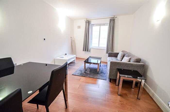 1 Bedroom Flat To Rent In Cornell Building, Coke Street, London, E1